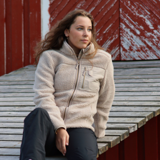 Less Layers Relax Fleece Varmejakke Dame Beige