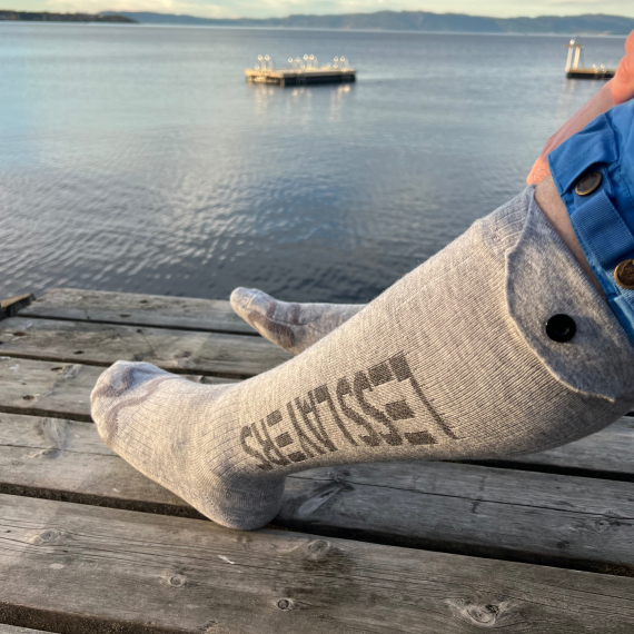 Less Layers Casual Varmesokker 2.0 // Med Batteri (GRÅ)